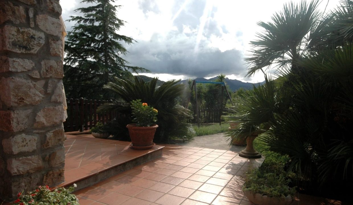 05PF Villa bifamiliare Portoferraio