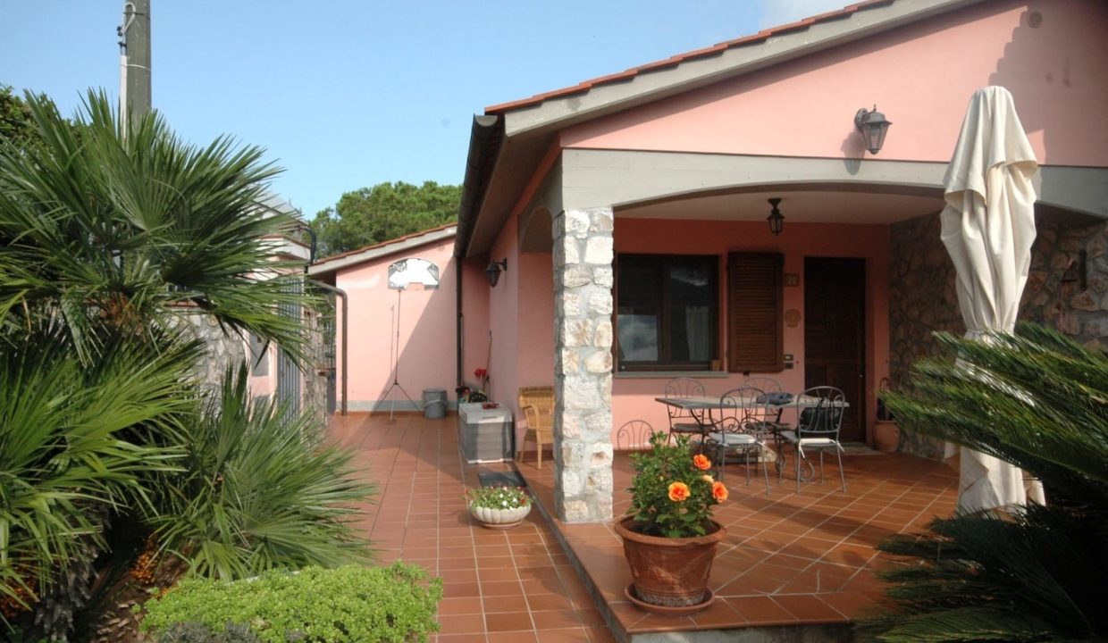 05PF Villa bifamiliare Portoferraio