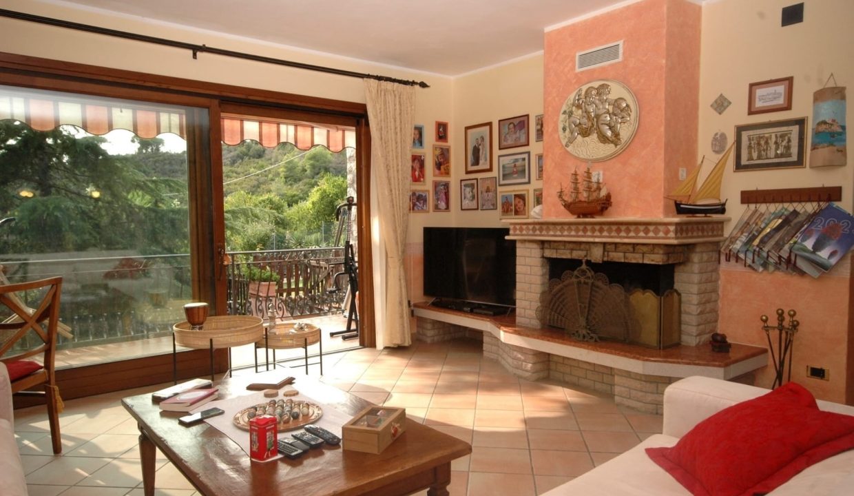 05PF Villa bifamiliare Portoferraio