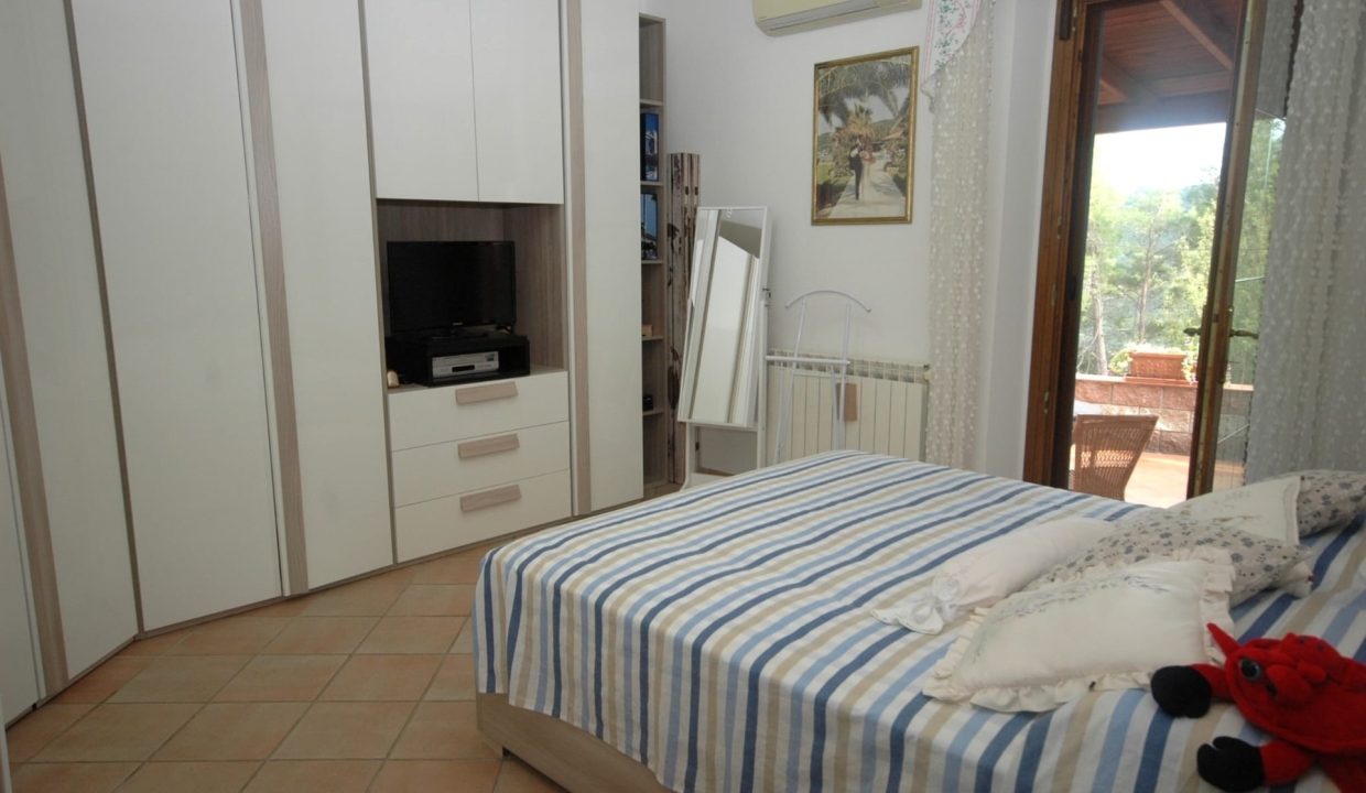 05PF Villa bifamiliare Portoferraio