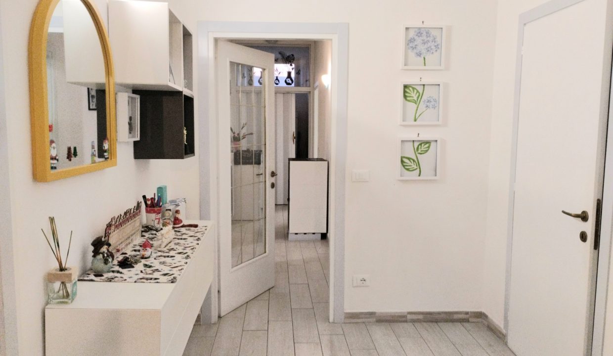 11PF appartamento ristrutturato tre camere 12