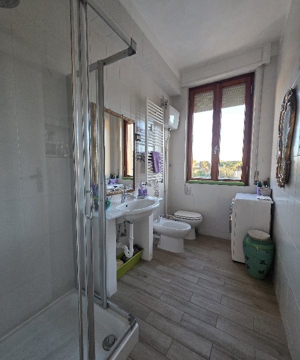 appartamento centrale con balcone 08