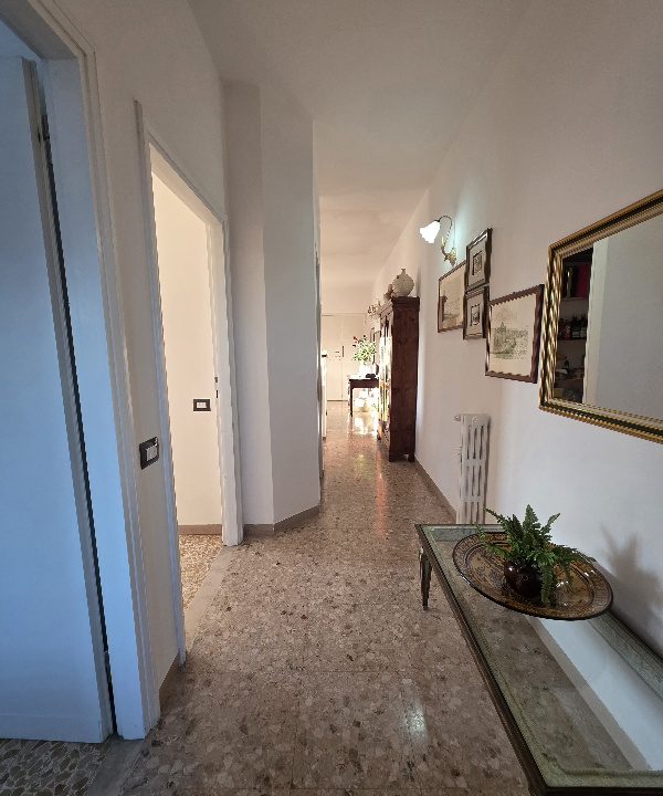 appartamento centrale con balcone 10