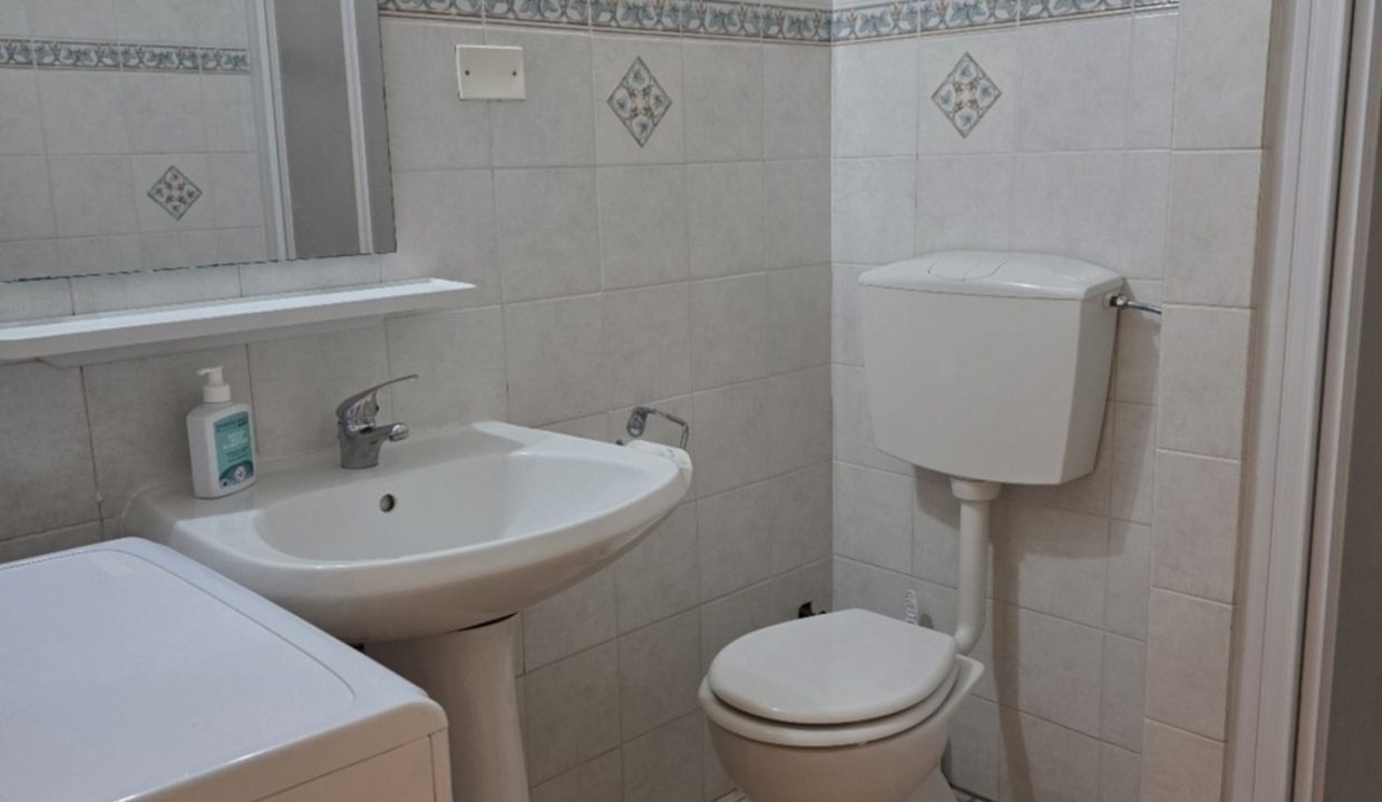 bagno monolocale lavatrice porto