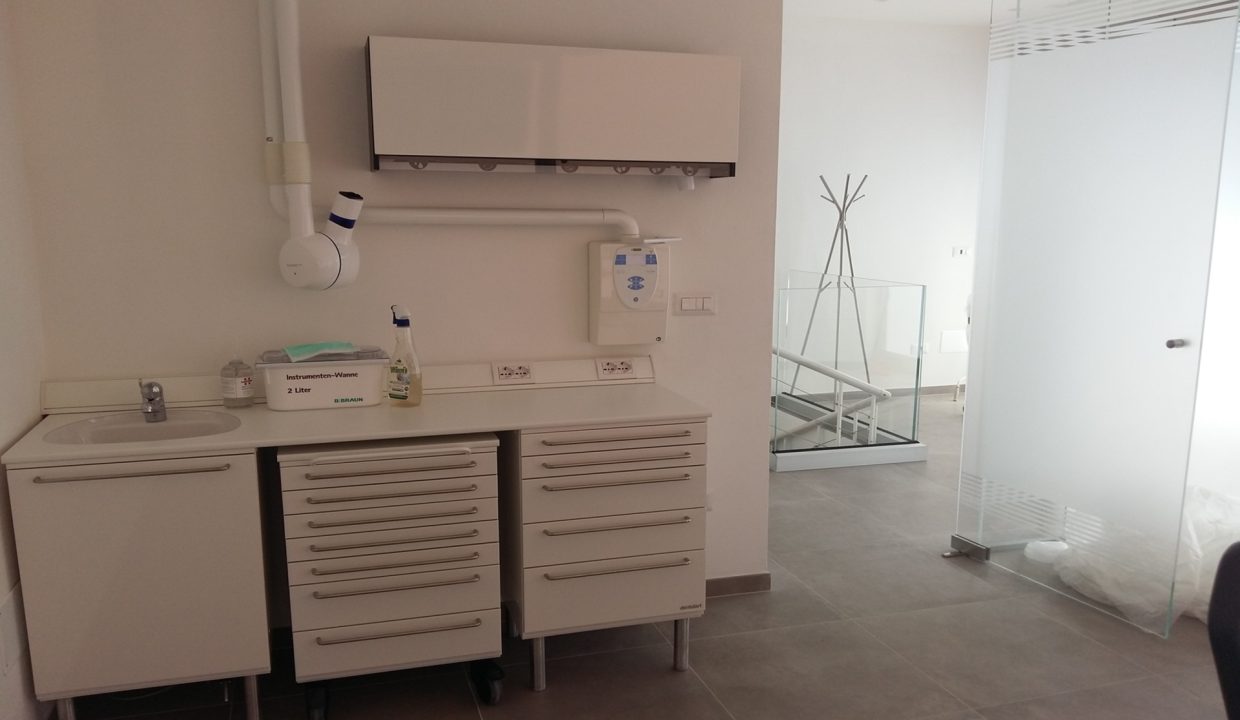 03 MM- immobile adibito a studio odontoiatrico Marciana Marina