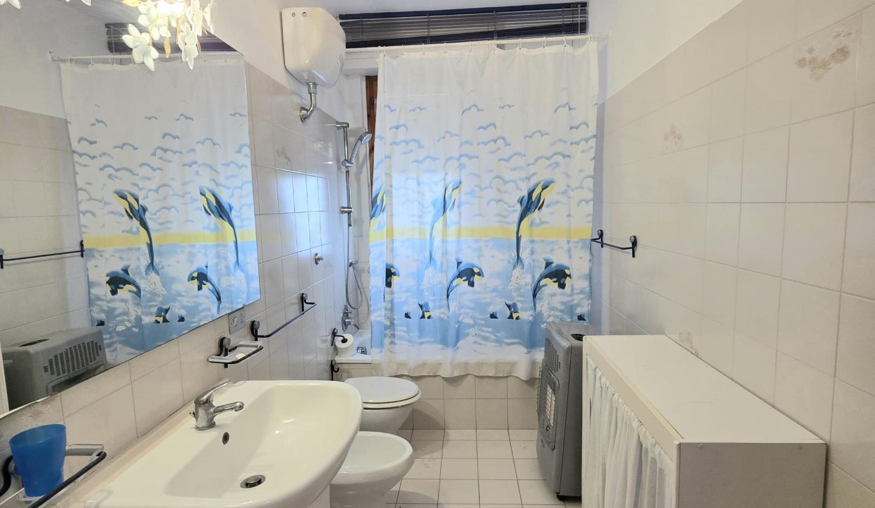 013PF Appartamento libero su tre lati zona residenziale ideale prima casa Portoferraio