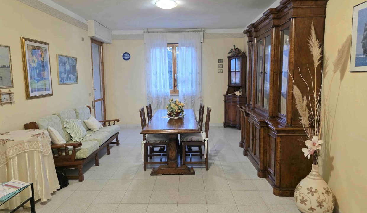 013PF Appartamento libero su tre lati zona residenziale ideale prima casa Portoferraio