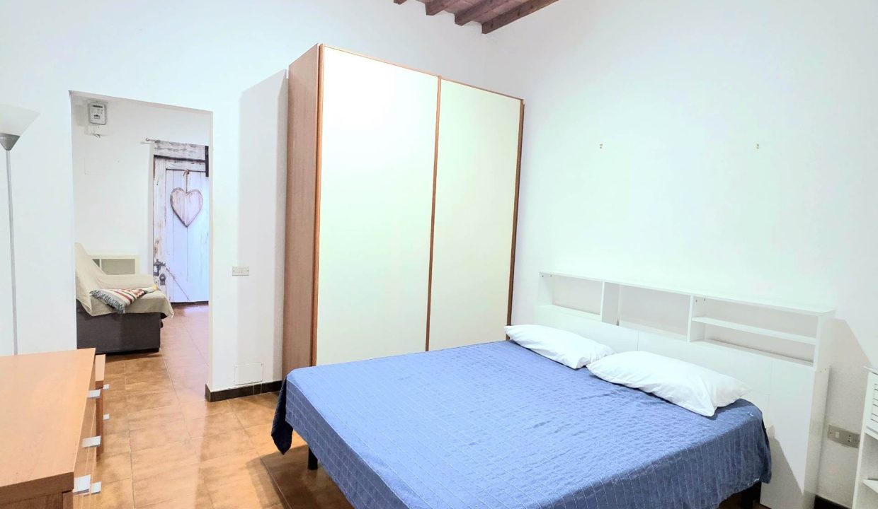 014 PF Bilocale ingresso indipendente e posto auto Portoferraio