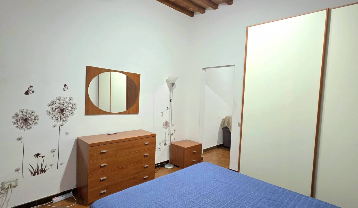 014 PF Bilocale ingresso indipendente e posto auto Portoferraio