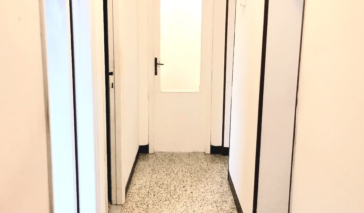 012 PF Casa singola con giardino da ristrutturare