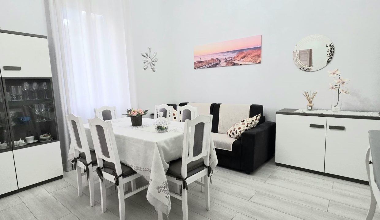 RIF 015PF BILOCALE RECENTEMENTE RISTRUTTURATO VICINO AI SERVIZI PORTOFERRAIO ISOLA D'ELBA