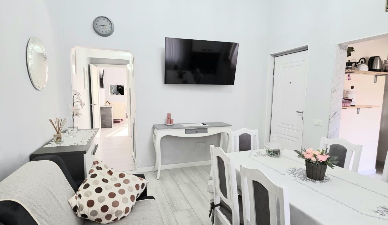 RIF 015PF BILOCALE RECENTEMENTE RISTRUTTURATO VICINO AI SERVIZI PORTOFERRAIO ISOLA D'ELBA