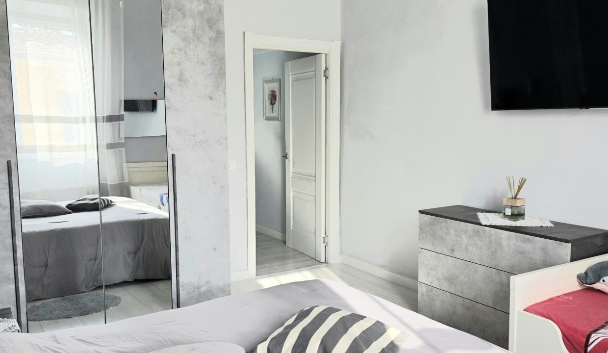 RIF 015PF BILOCALE RECENTEMENTE RISTRUTTURATO VICINO AI SERVIZI PORTOFERRAIO ISOLA D'ELBA