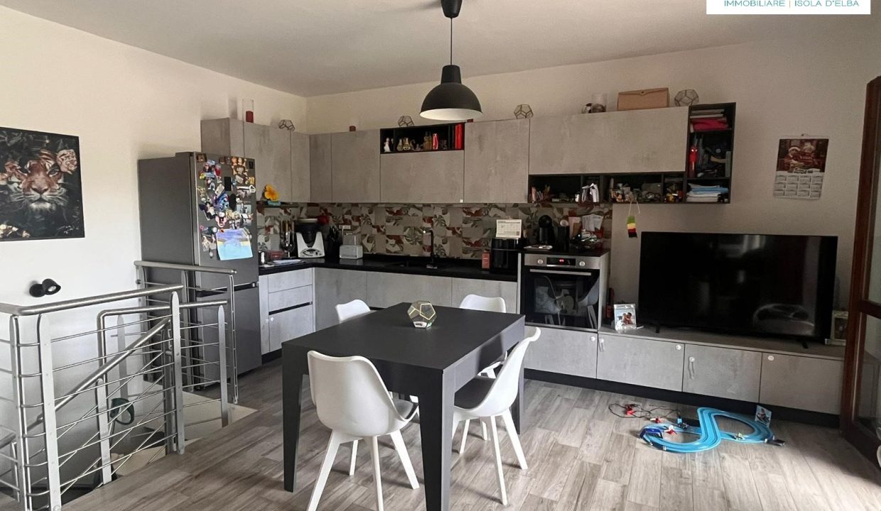 02PA Trilocale senza condominio con ingresso indipendente e spazio esterno privato