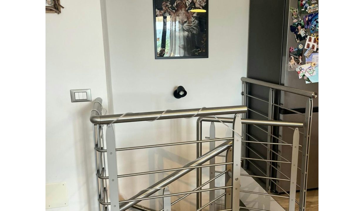 02PA Trilocale senza condominio con ingresso indipendente e spazio esterno privato