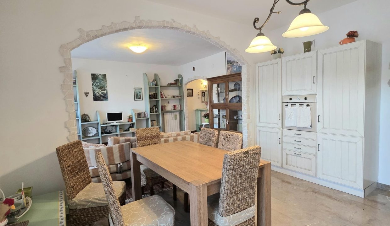 03PA APPARTAMENTO CENTRALE VISTA MARE VICINO AL CENTRO