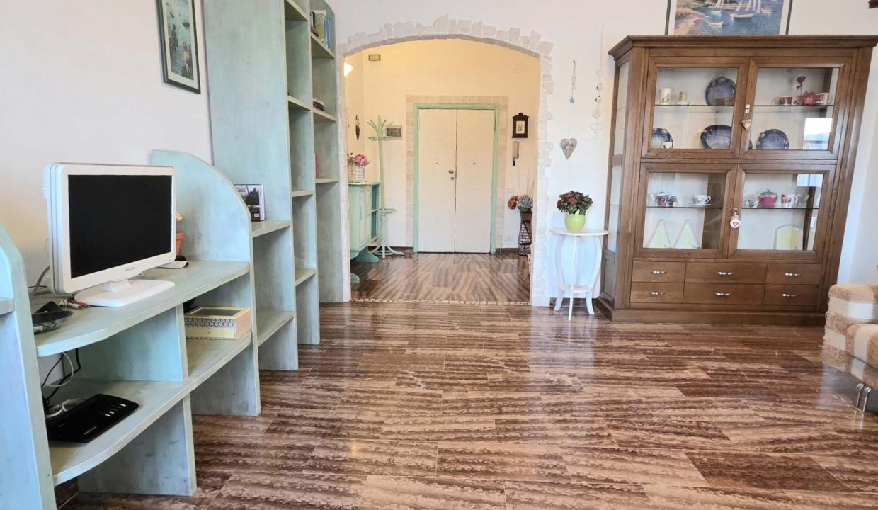 03PA APPARTAMENTO CENTRALE VISTA MARE VICINO AL CENTRO