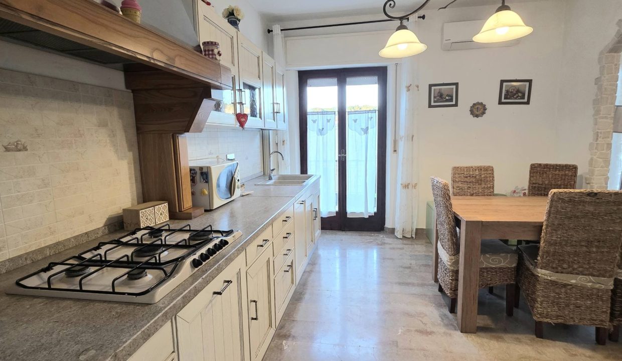 03PA APPARTAMENTO CENTRALE VISTA MARE VICINO AL CENTRO