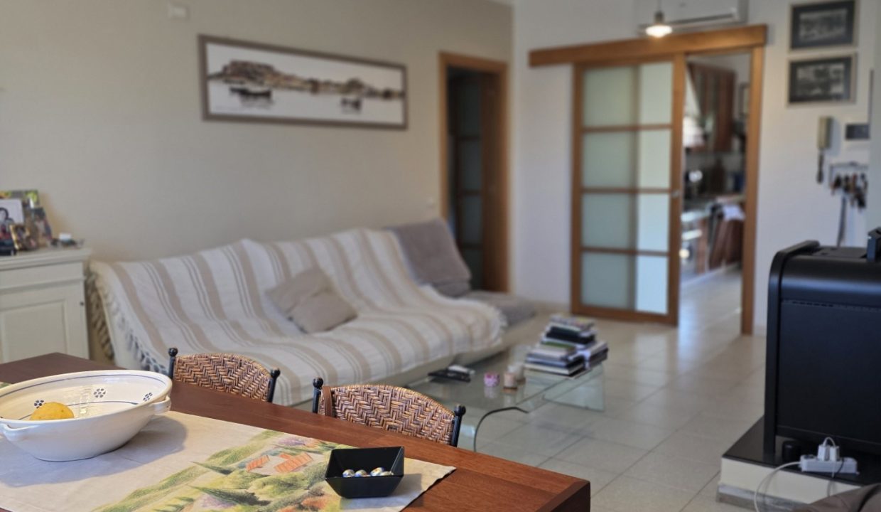 017PF QUADRILOCALE CON CANTINA E POSTO AUTO