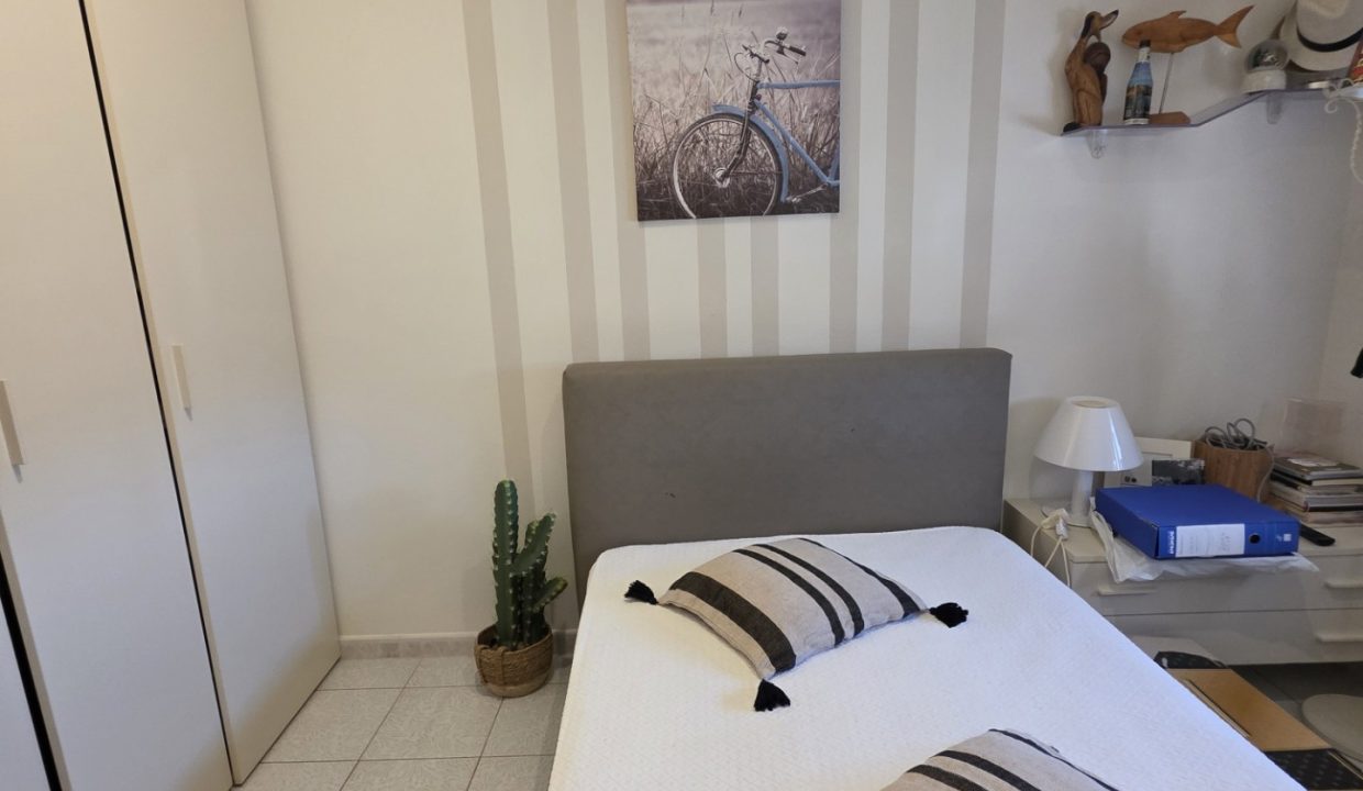 017PF QUADRILOCALE CON CANTINA E POSTO AUTO