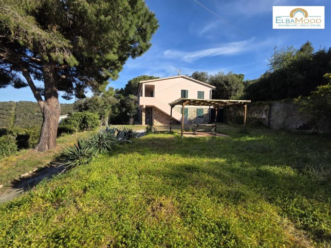 016PF VILLA VISTA MARE COSTA NORD ELBA