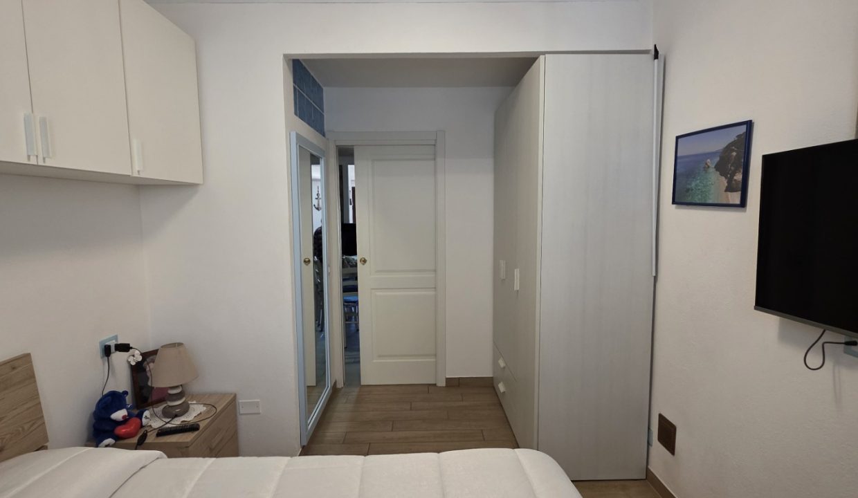 017PF Terratetto indipendente con terrazzo Portoferraio