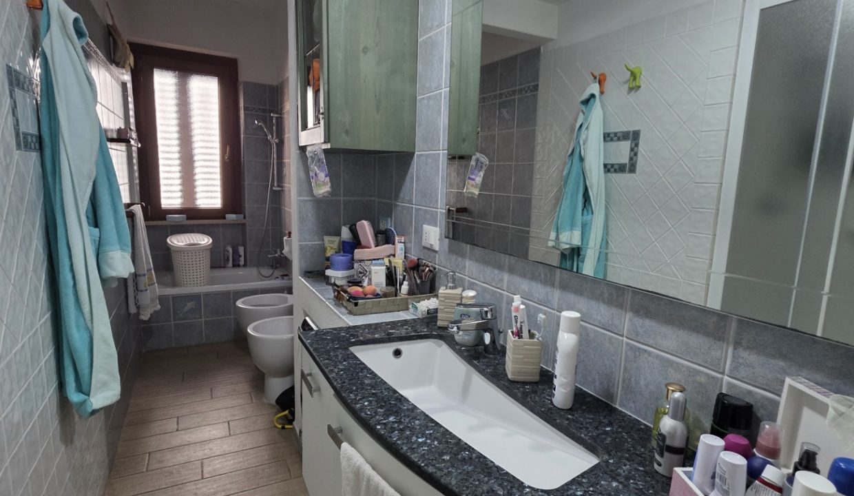 017PF Terratetto indipendente con terrazzo Portoferraio