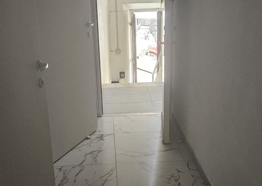 Rif. 04PA APPARTAMENTO DUE CAMERE VICINO ALLA PIAZZA