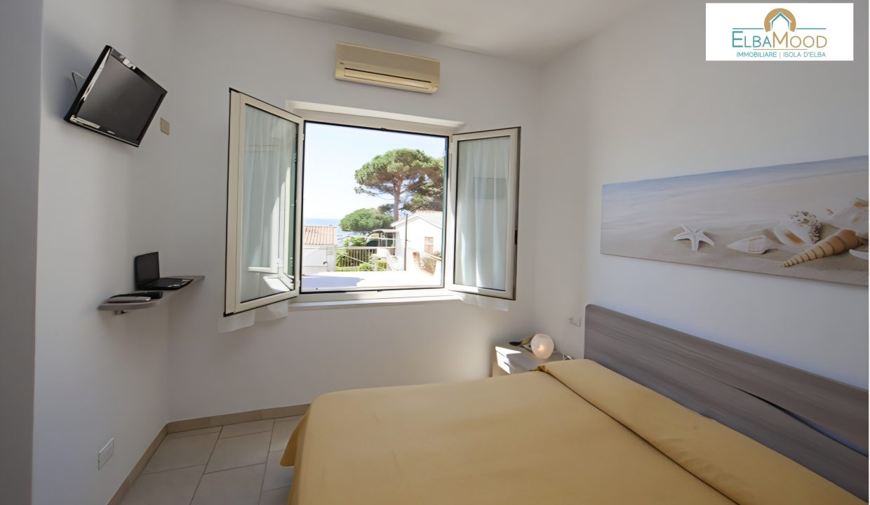 rif. 01 CA Hotel a pochi passi dalla spiaggia di Seccheto, vista mare