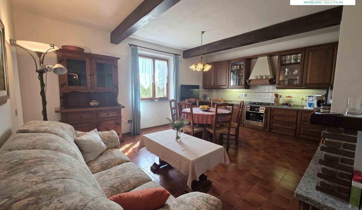 RIF 08PA porzione casa trifamiliare vista mare
