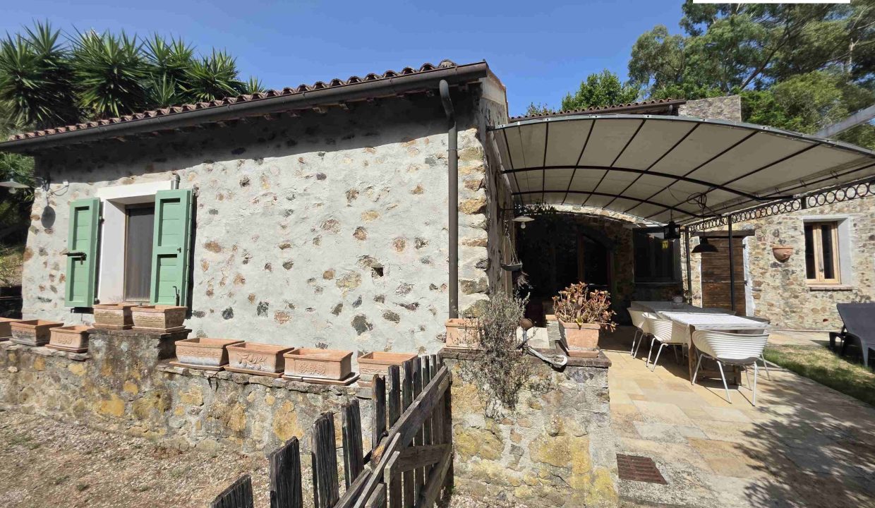 02CP Villa esclusiva vicino a Lacona