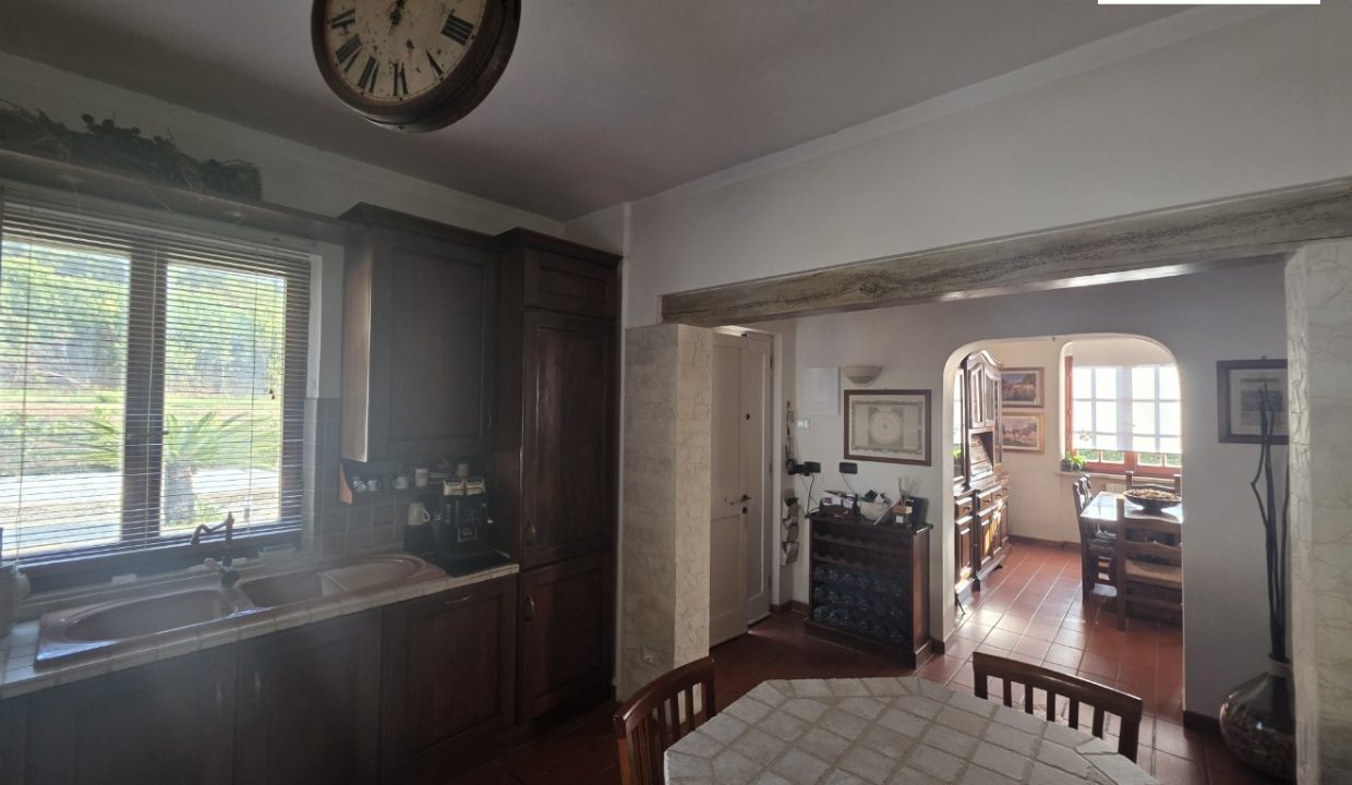 Rif. 030PF Villetta indipendente ideale per B & B