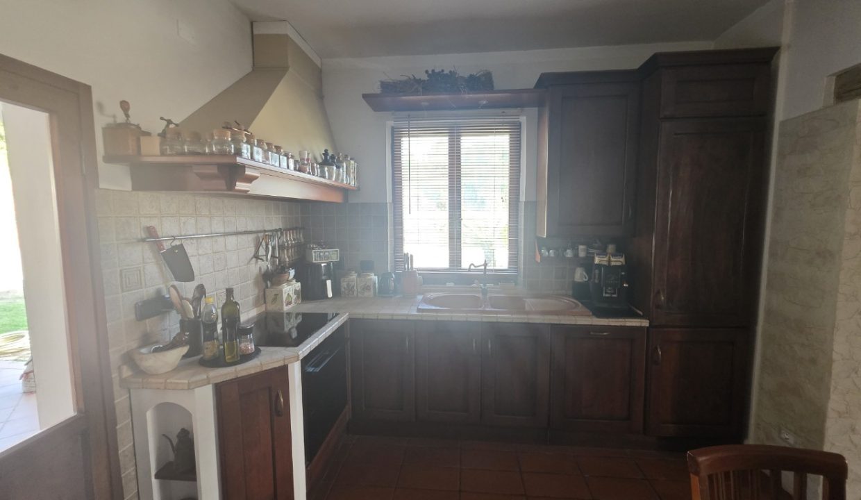 Rif. 030PF Villetta indipendente ideale per B & B