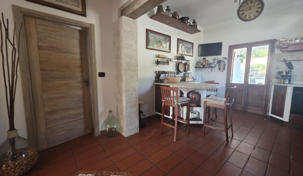 Rif. 030PF Villetta indipendente ideale per B & B