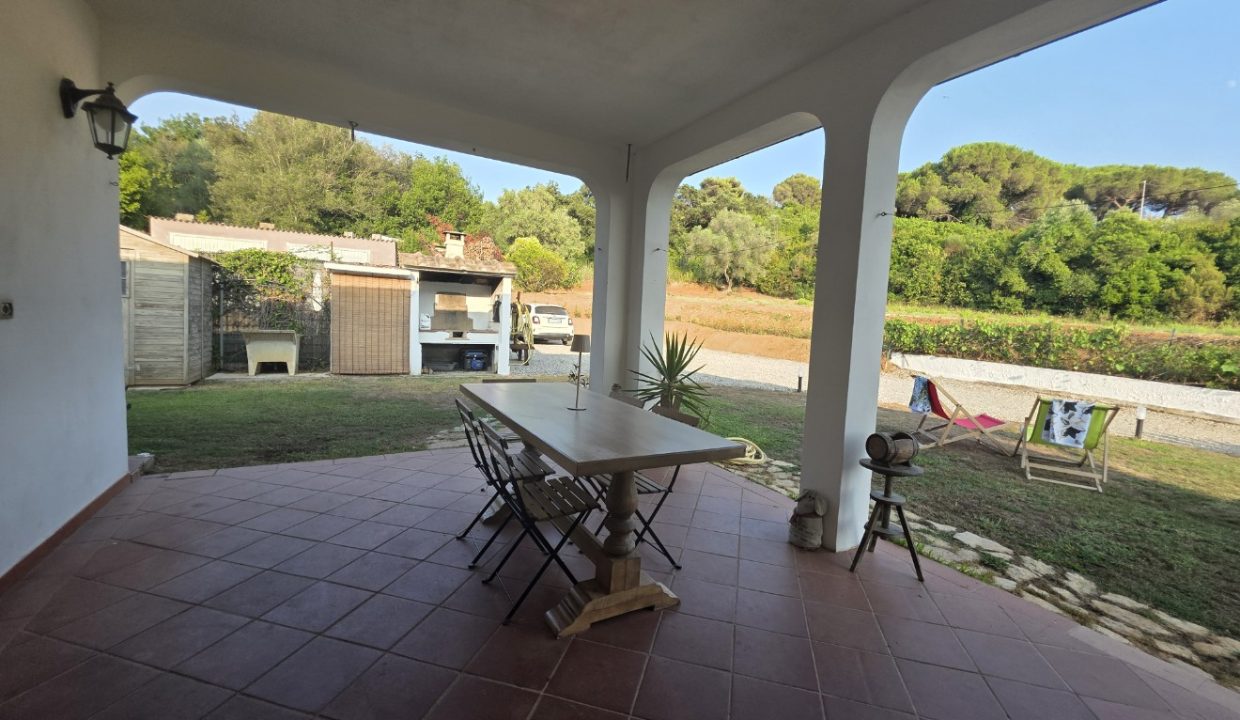 Rif. 030PF Villetta indipendente ideale per B & B