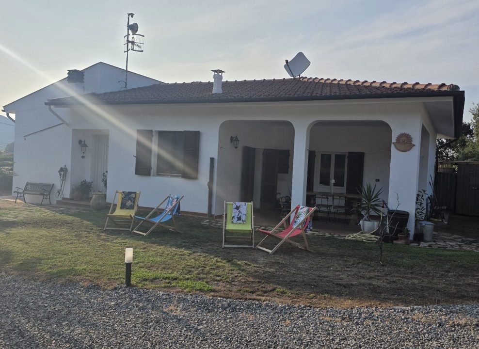 Rif. 030PF Villetta indipendente ideale per B & B