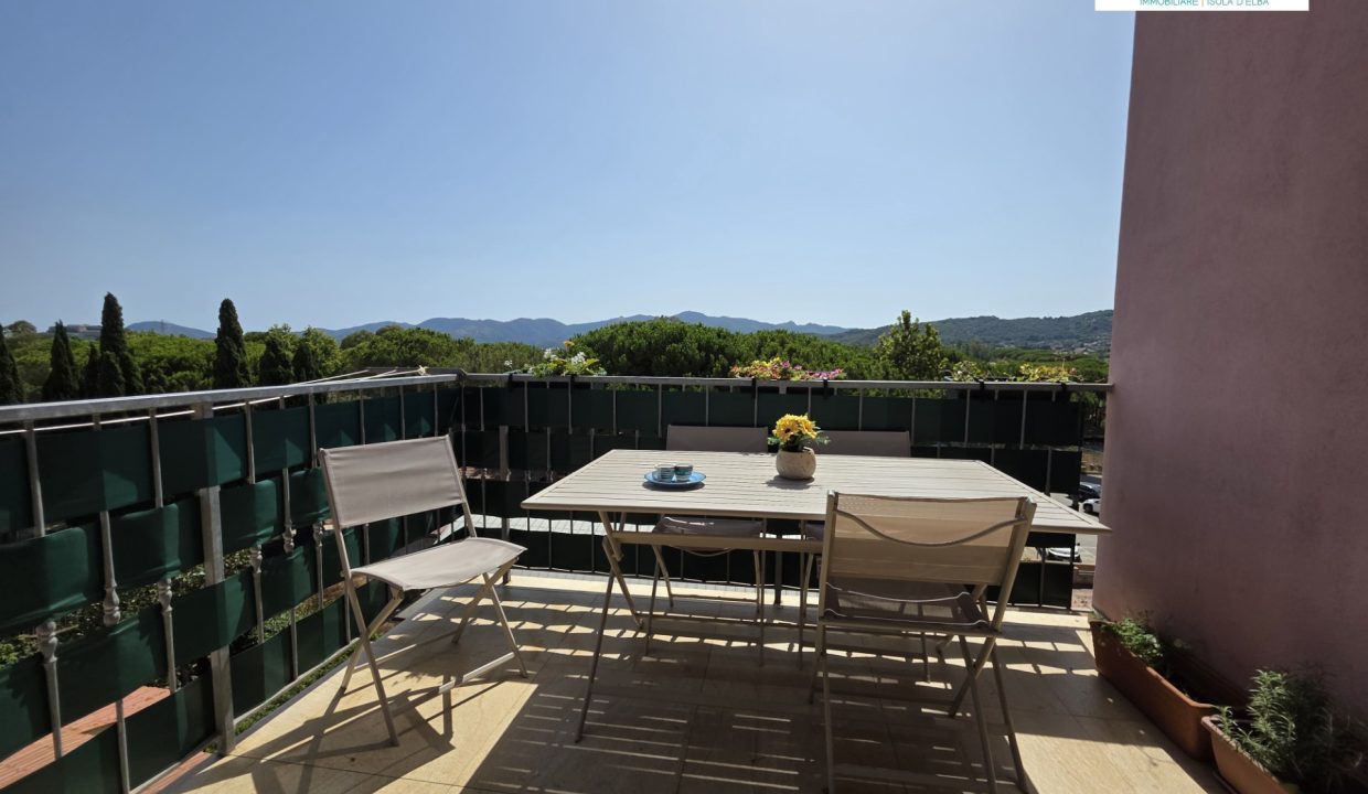 RIF 028 PF appartamento con mansarda e terrazza