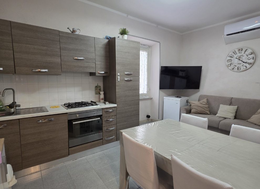011PA Trilocale vicino alla piazza Porto Azzurro