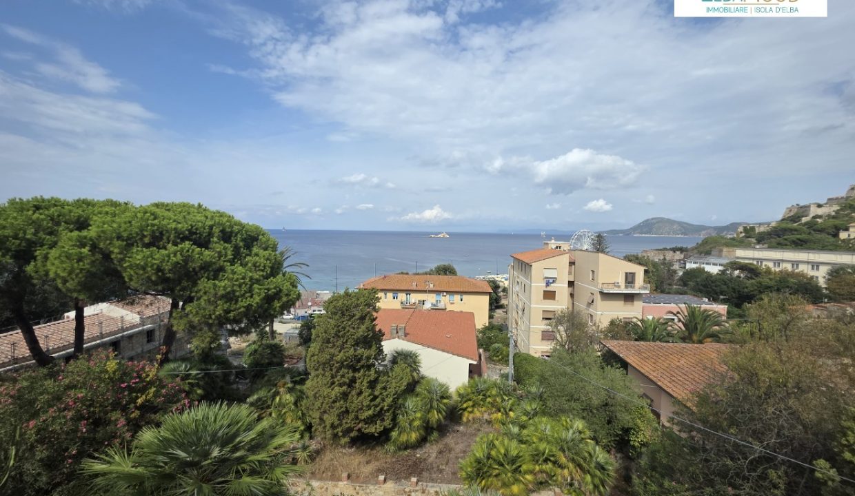 RIF 08PF VILLA VISTA MARE CON GIARDINO VICINO ALLA SPIAGGIA DELLE GHIAIE, CON GARAGE