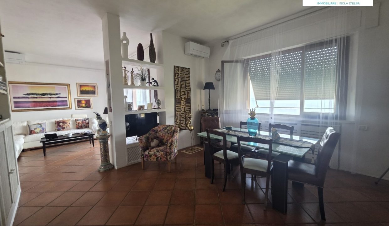 RIF 08PF VILLA VISTA MARE CON GIARDINO VICINO ALLA SPIAGGIA DELLE GHIAIE, CON GARAGE
