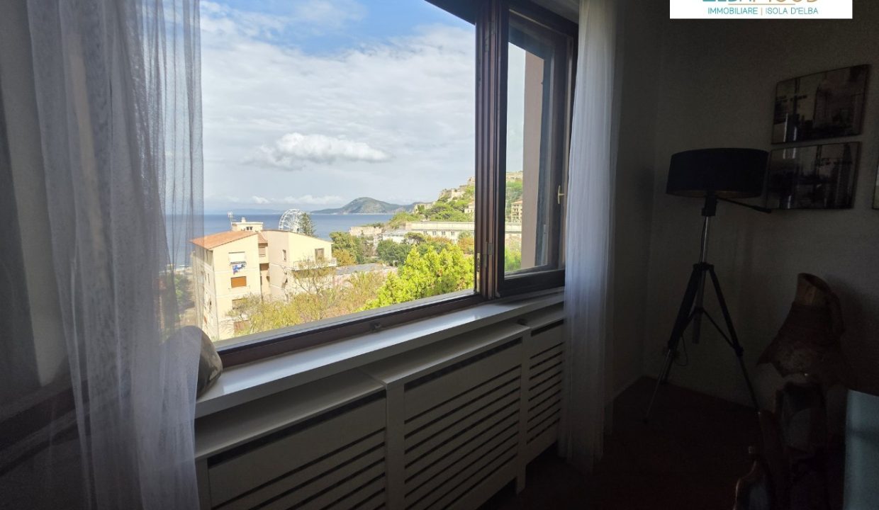 RIF 08PF VILLA VISTA MARE CON GIARDINO VICINO ALLA SPIAGGIA DELLE GHIAIE, CON GARAGE