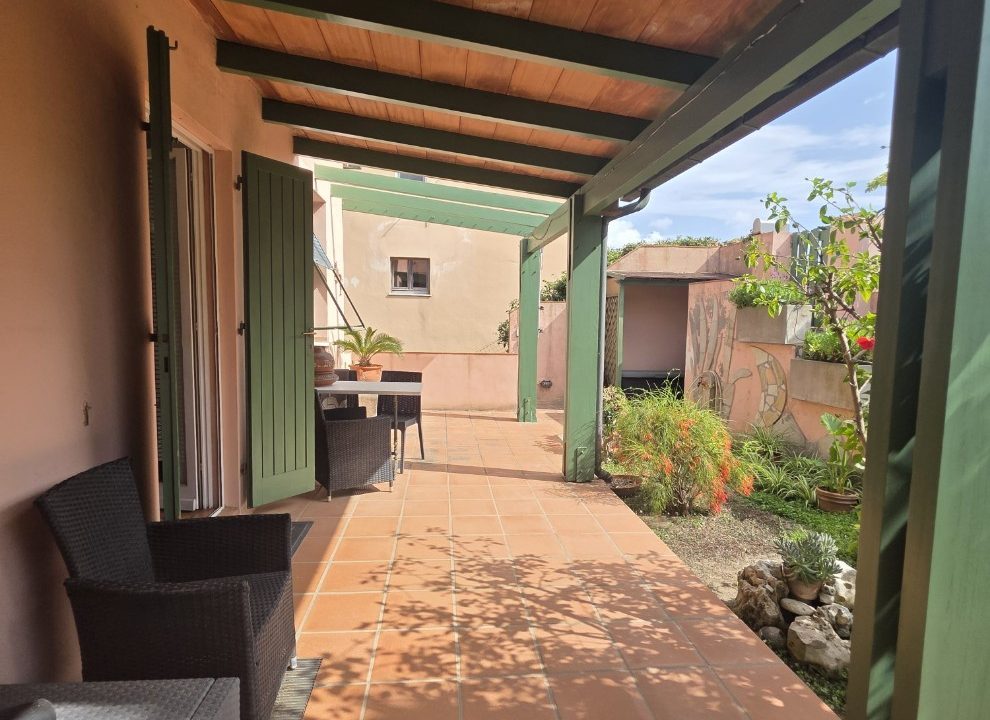RIF 08PF VILLA VISTA MARE CON GIARDINO VICINO ALLA SPIAGGIA DELLE GHIAIE, CON GARAGE