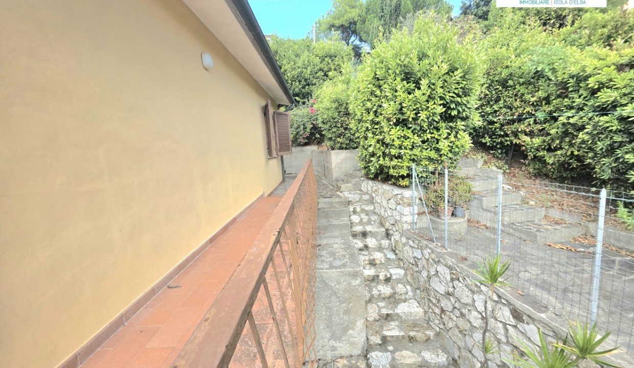 RIF. 031PF VILLETTA SINGOLA CON GARAGE, PORTOFERRAIO