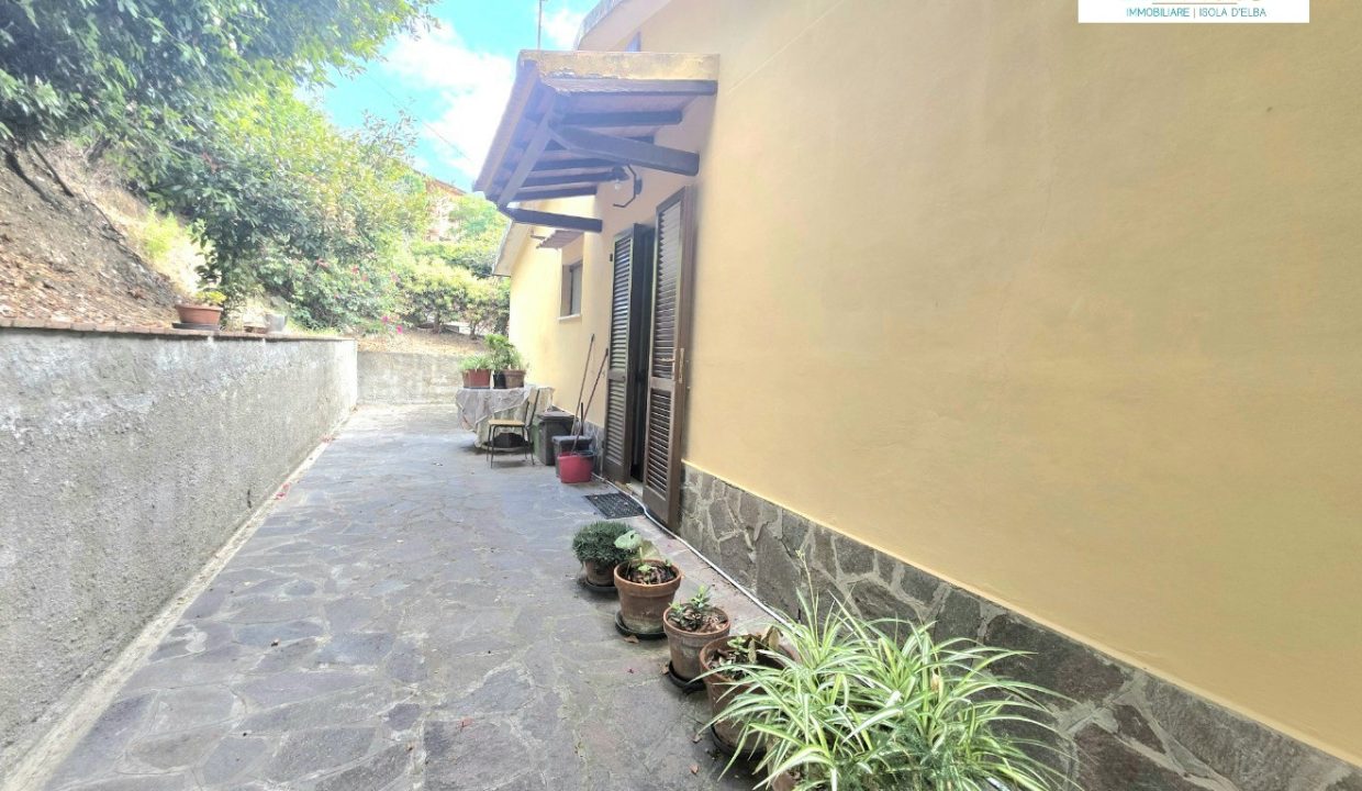RIF. 031PF VILLETTA SINGOLA CON GARAGE, PORTOFERRAIO