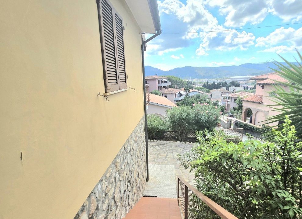 RIF. 031PF VILLETTA SINGOLA CON GARAGE, PORTOFERRAIO